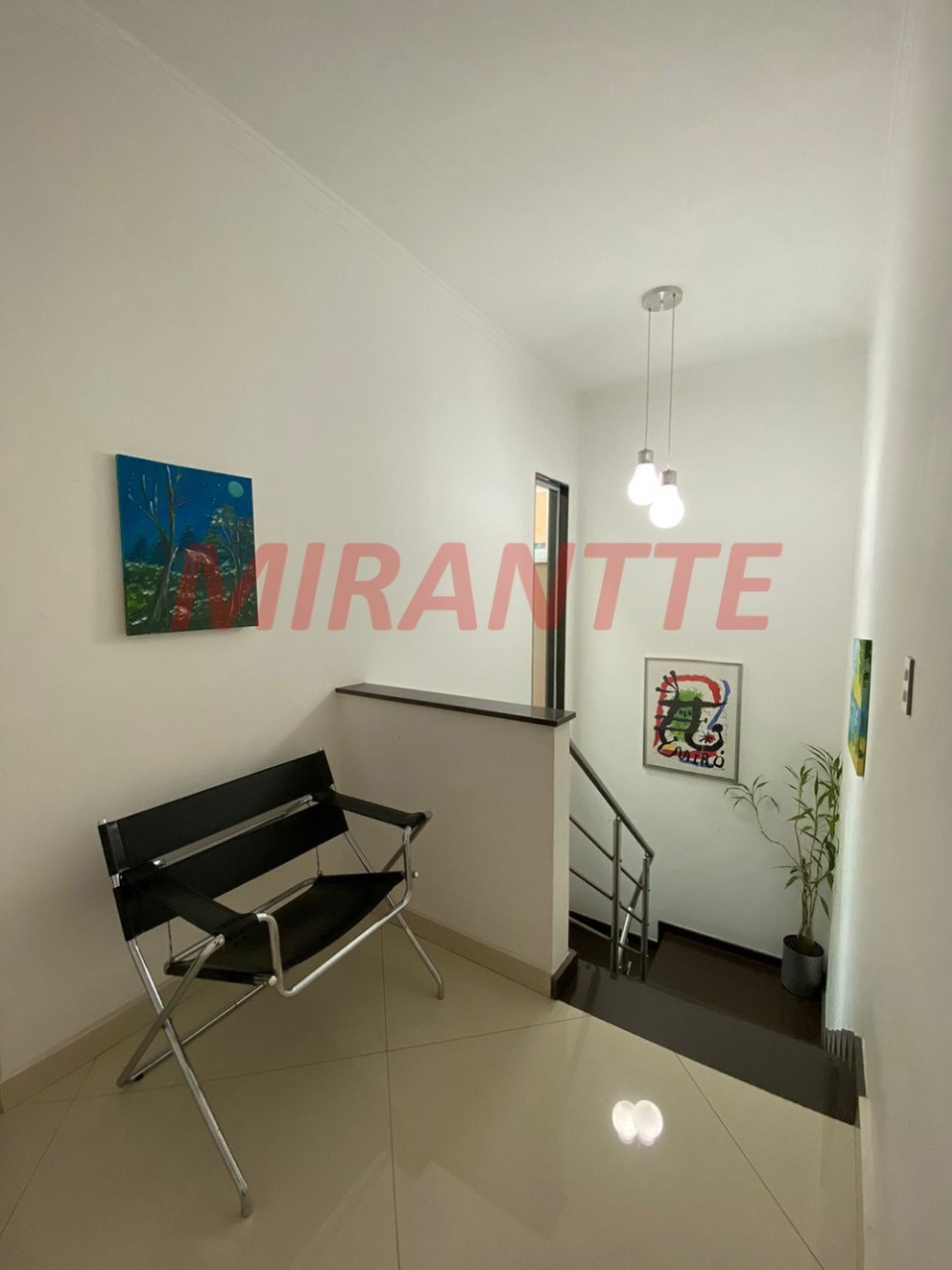 Sobrado de 300m² com 3 quartos em Santa Teresinha