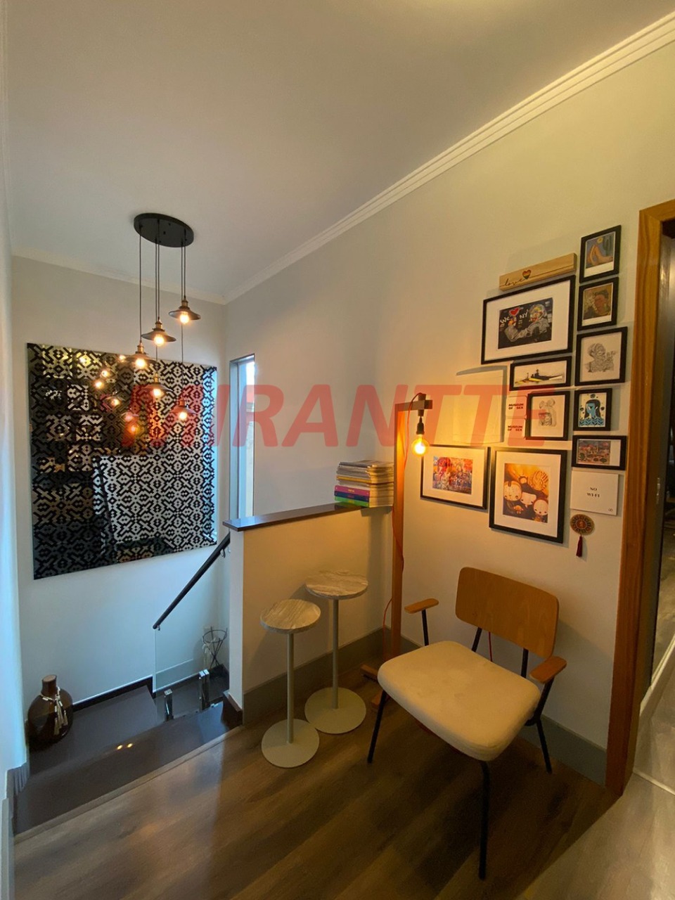 Sobrado de 300m² com 3 quartos em Santa Teresinha