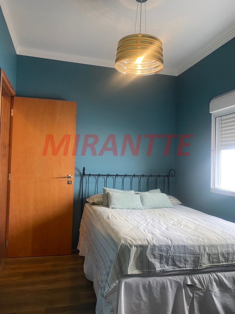 Sobrado de 300m² com 3 quartos em Santa Teresinha