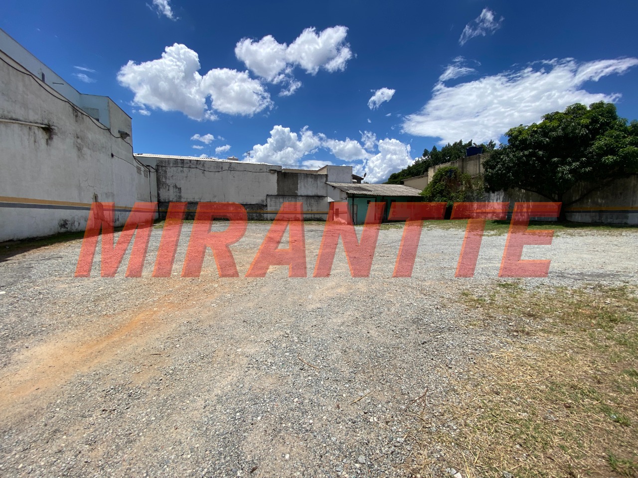 Terreno de 0m² em Vila Baruel