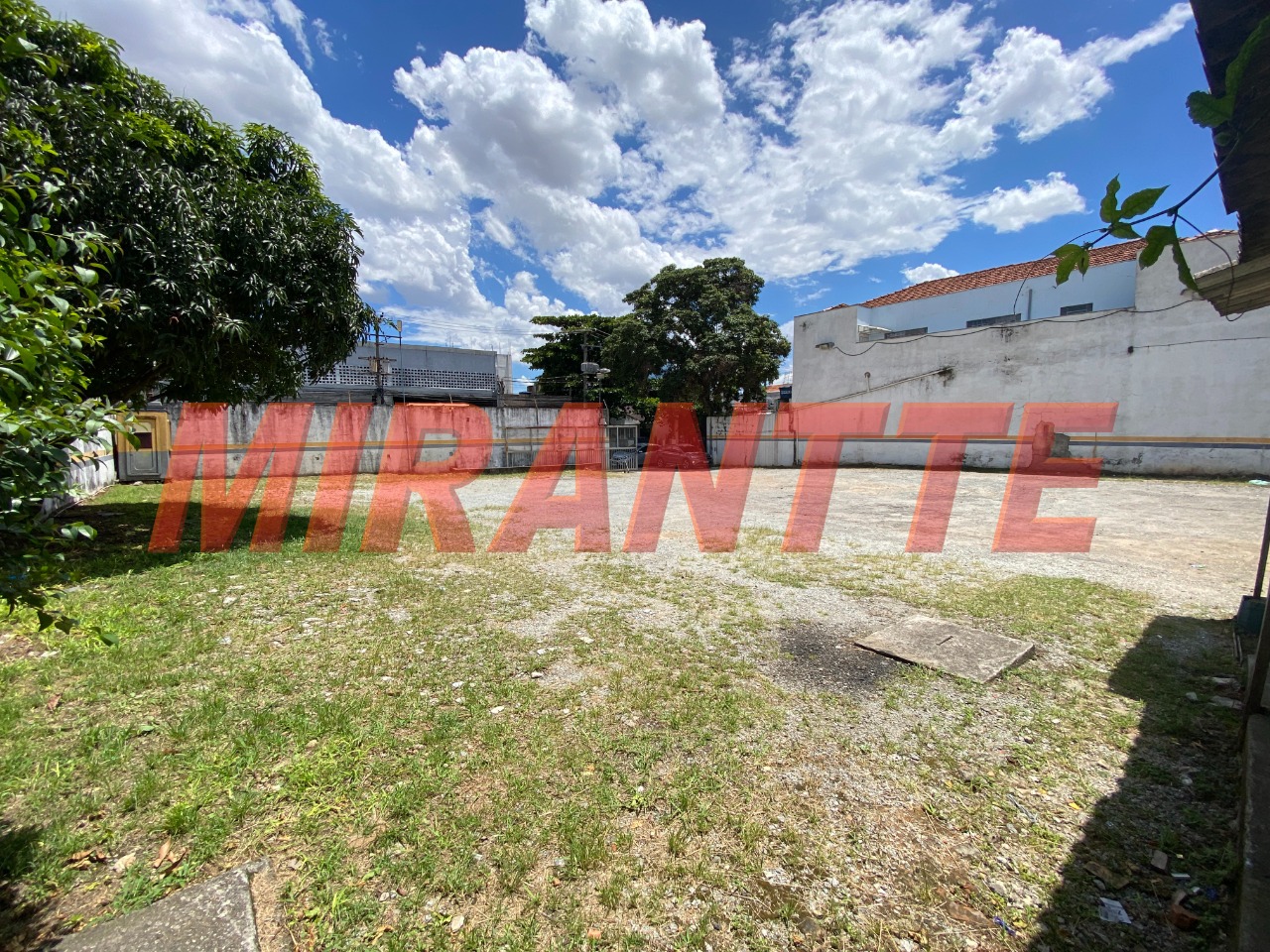 Terreno de 0m² em Vila Baruel