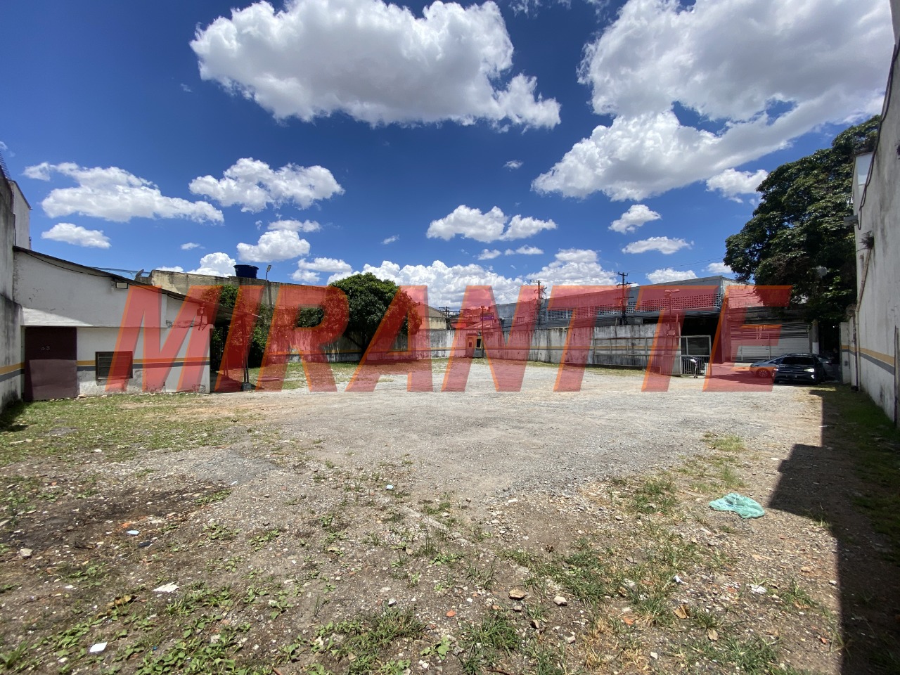 Terreno de 0m² em Vila Baruel