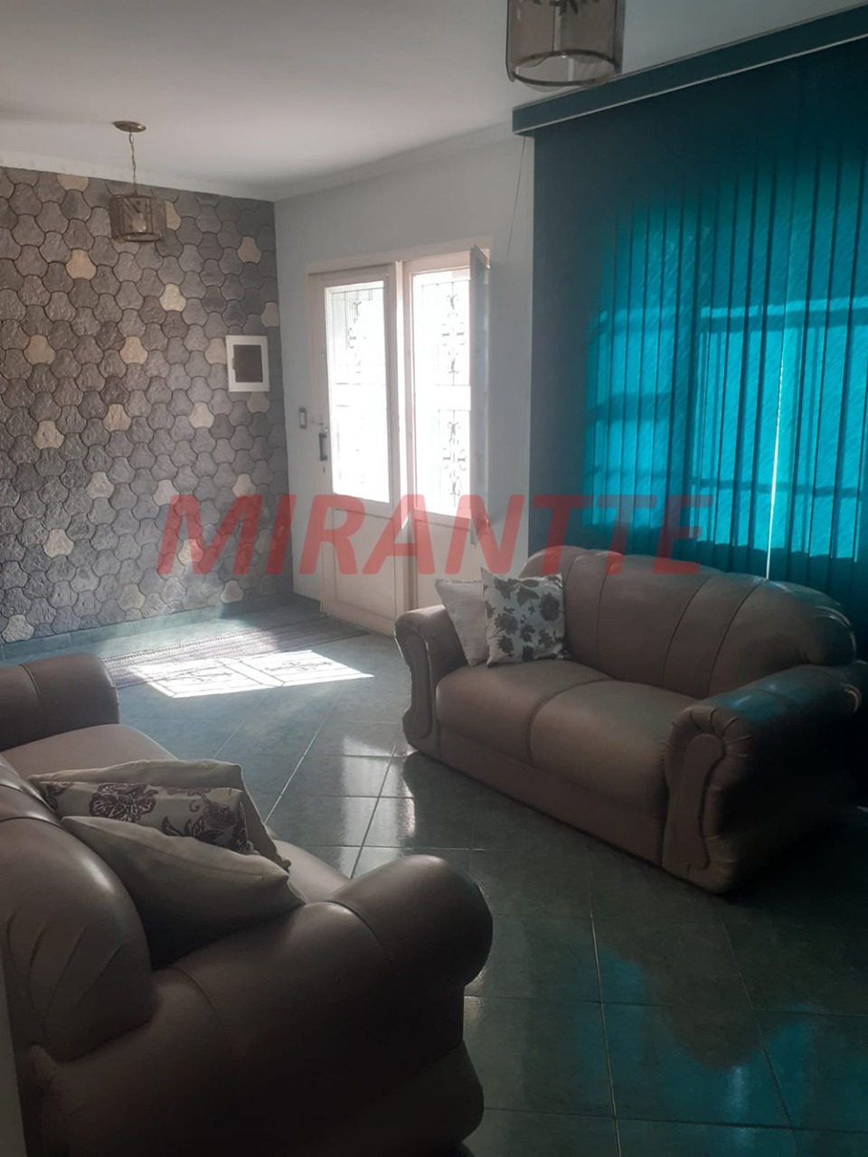 Sobrado de 185m² com 6 quartos em Imirim