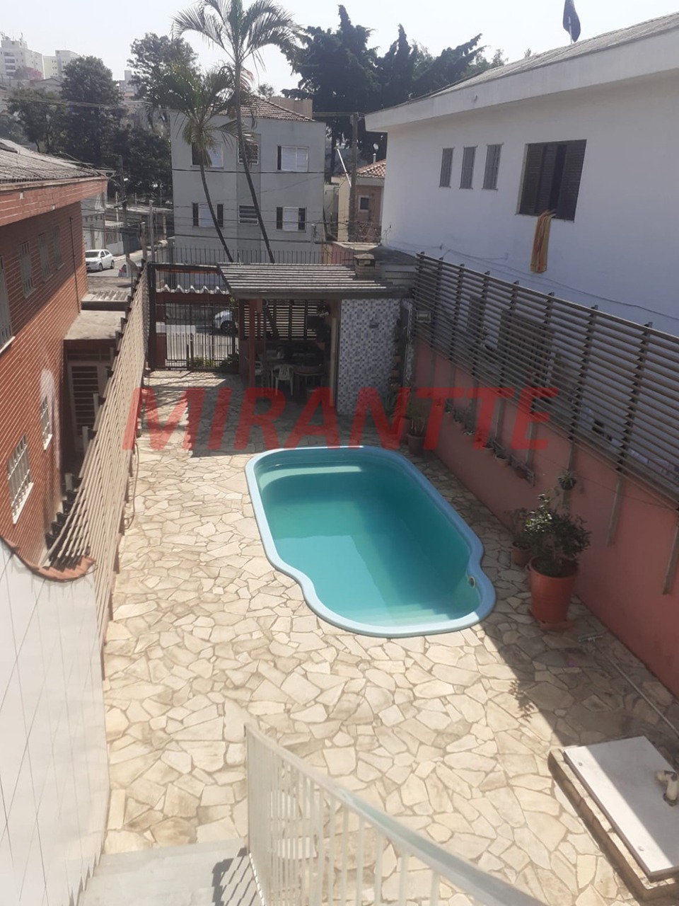 Sobrado de 185m² com 6 quartos em Imirim