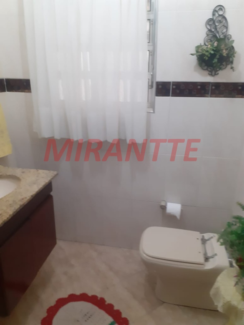 Sobrado de 185m² com 6 quartos em Imirim