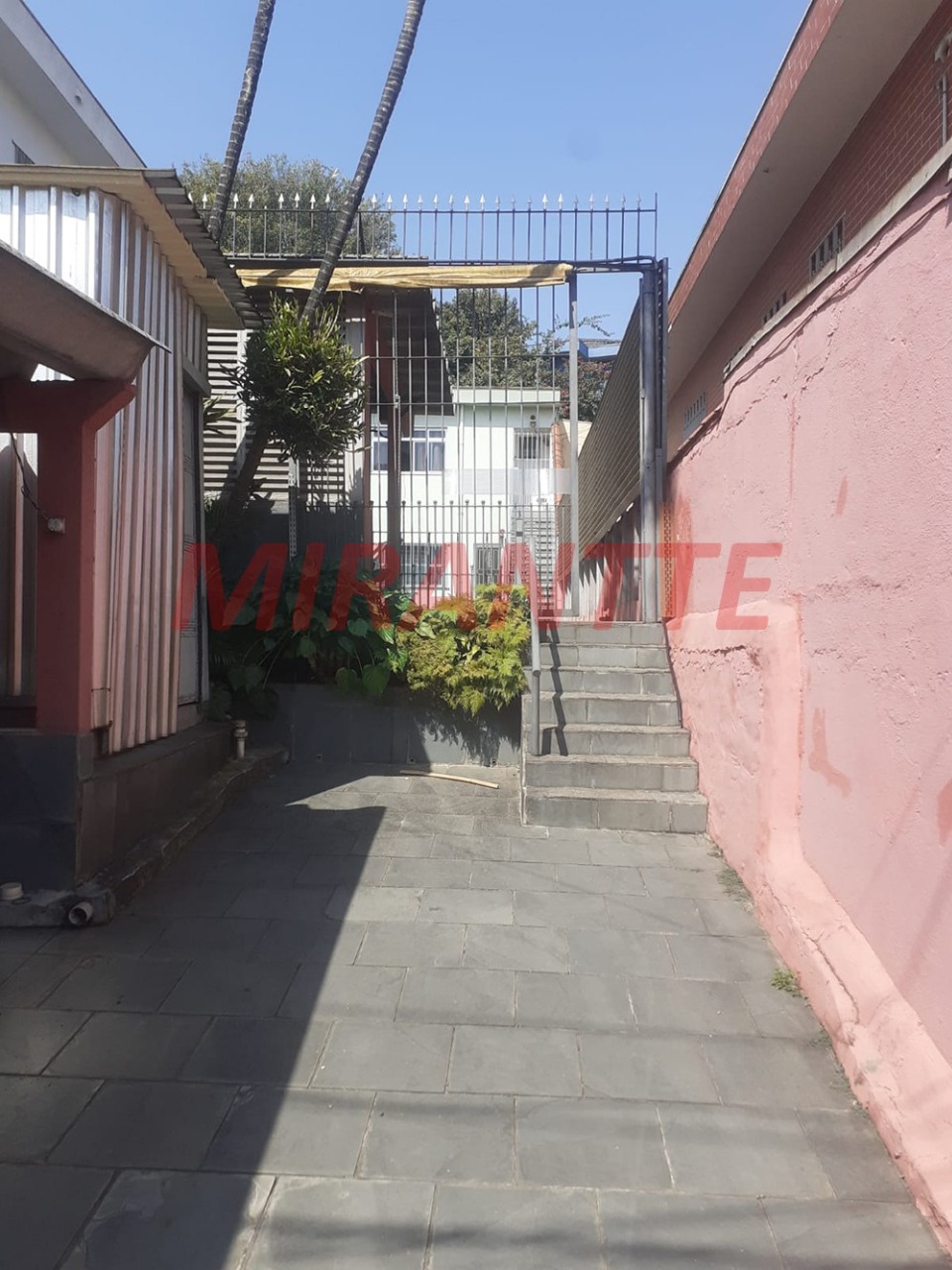 Sobrado de 185m² com 6 quartos em Imirim