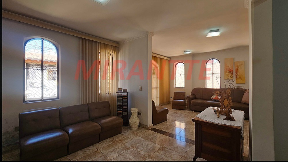 Sobrado de 250m² com 6 quartos em Vila Isolina Mazzei