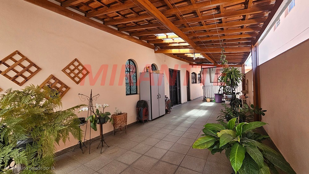 Sobrado de 250m² com 6 quartos em Vila Isolina Mazzei