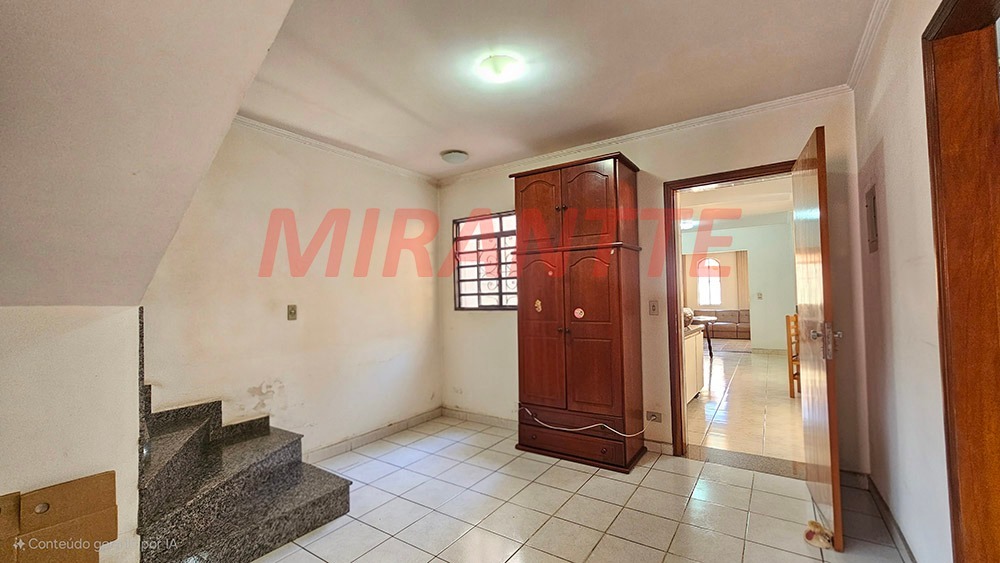 Sobrado de 250m² com 6 quartos em Vila Isolina Mazzei
