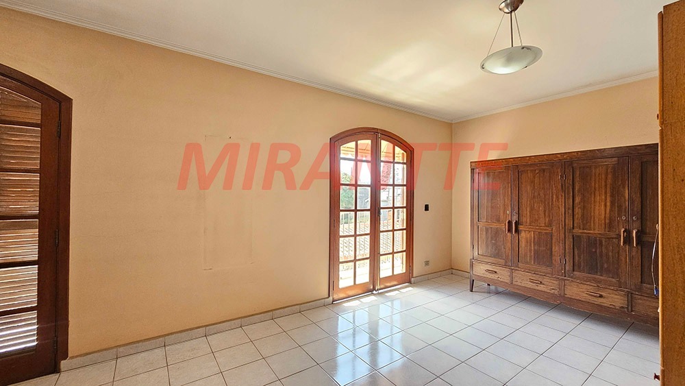 Sobrado de 250m² com 6 quartos em Vila Isolina Mazzei
