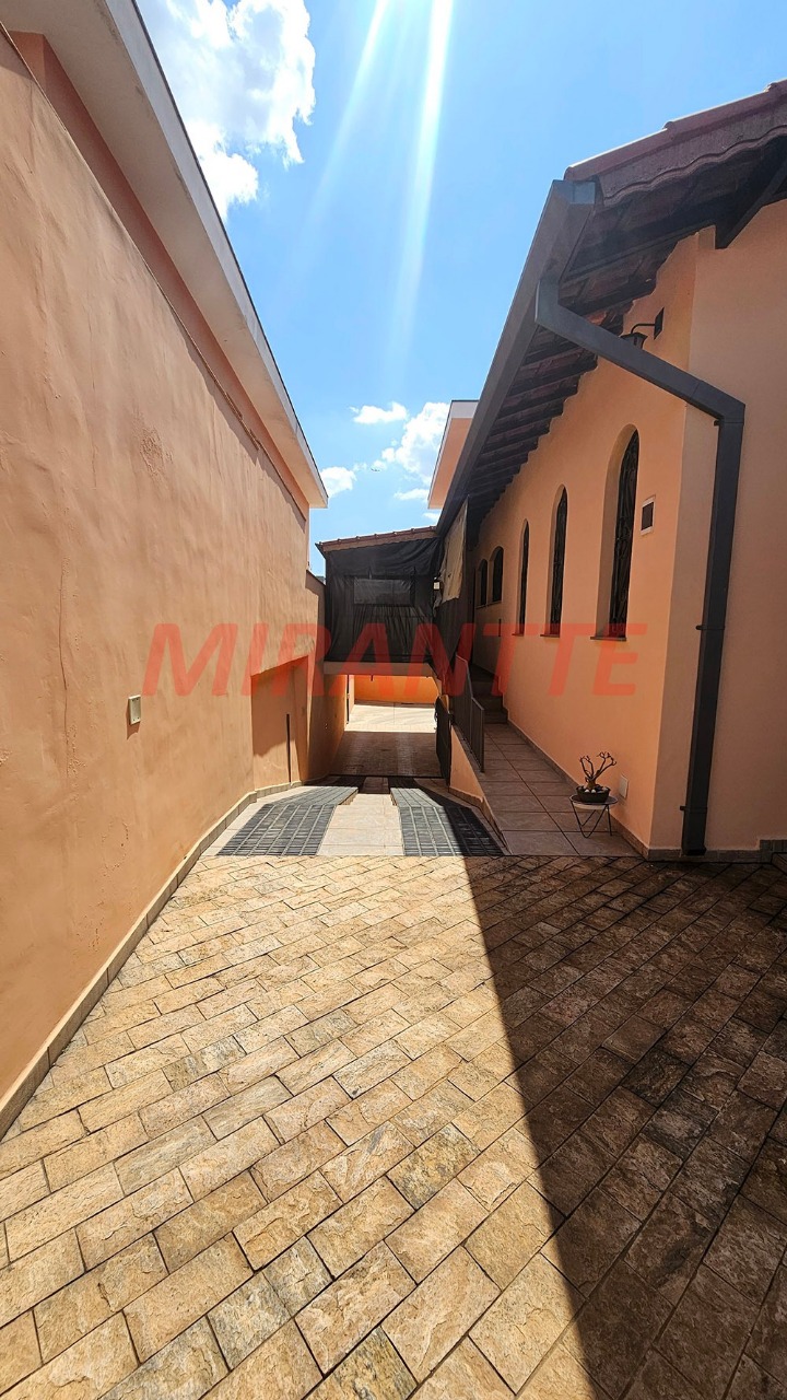 Sobrado de 250m² com 6 quartos em Vila Isolina Mazzei