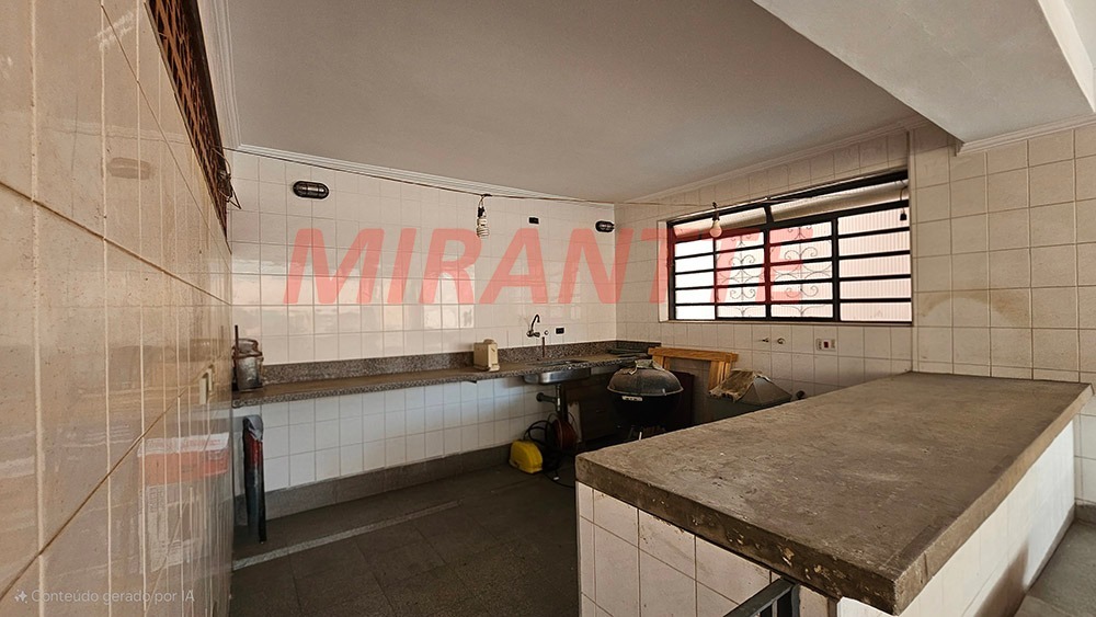Sobrado de 250m² com 6 quartos em Vila Isolina Mazzei