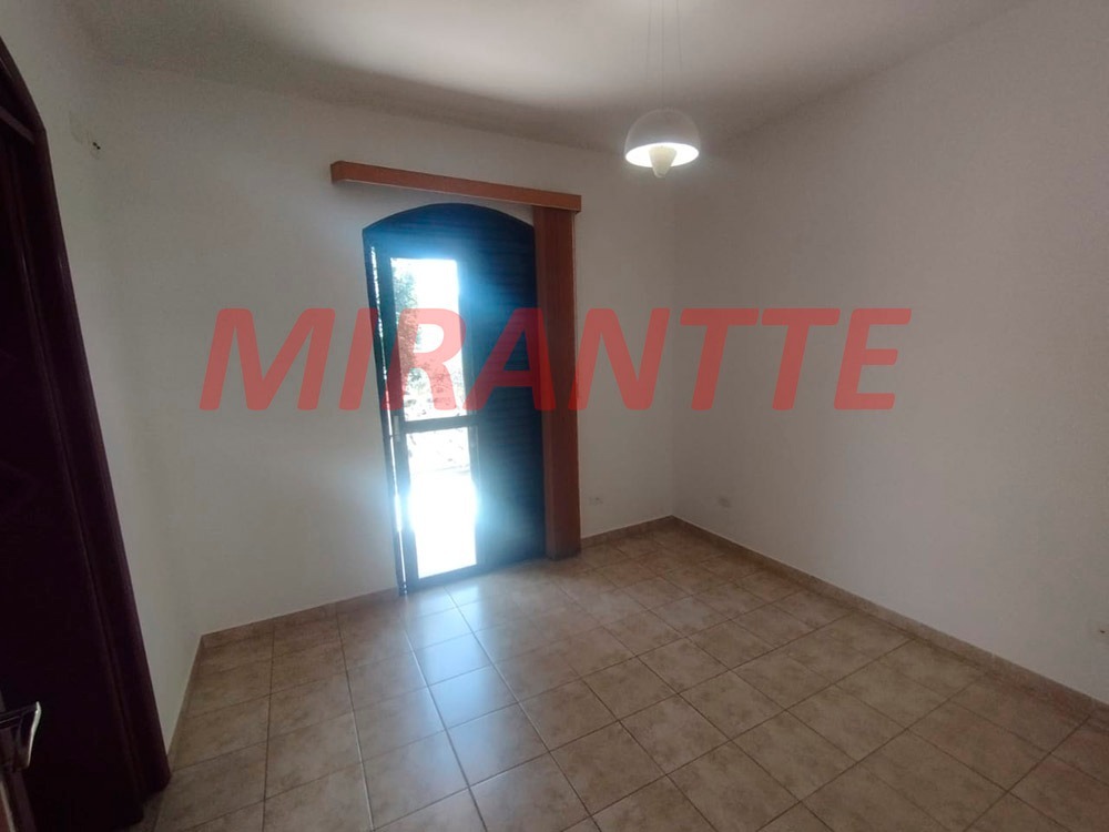 Sobrado de 252m² com 3 quartos em Vila Medeiros