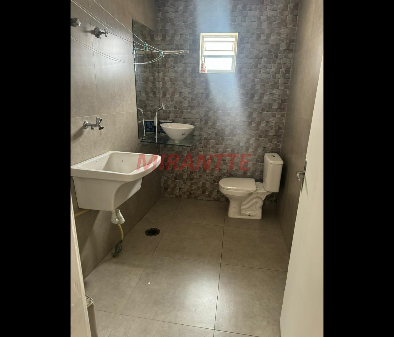 Conjunto comercial de 60m² em Lauzane Paulista