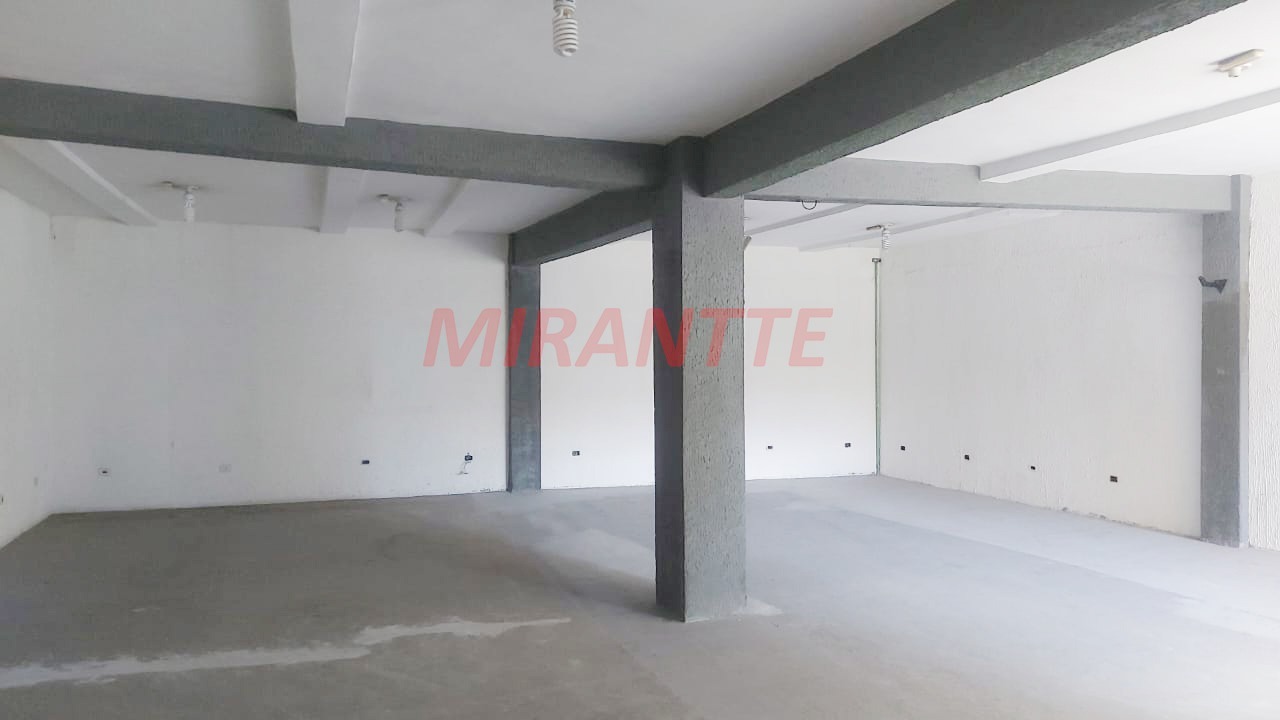 Comercial de 705m² em Parque Vitoria