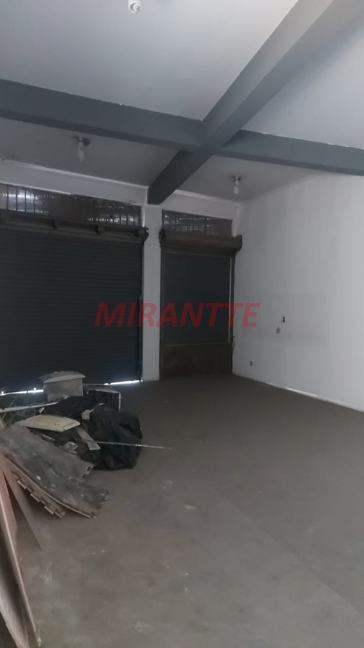 Comercial de 705m² em Parque Vitoria