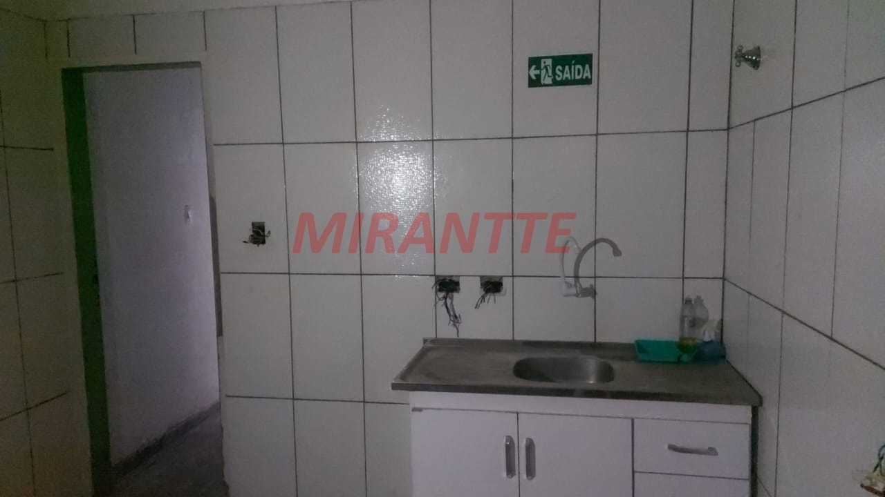 Comercial de 705m² em Parque Vitoria