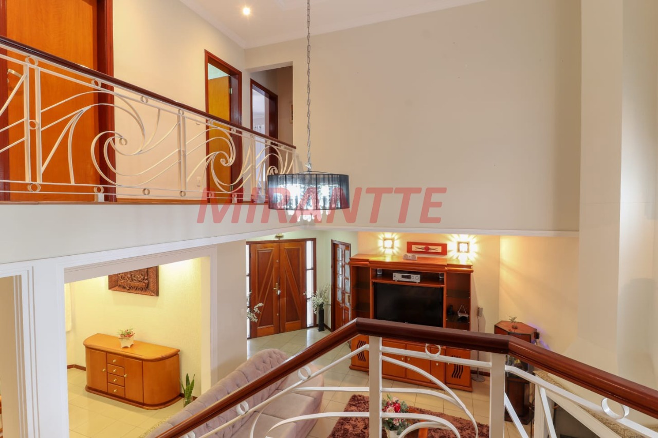 Sobrado de 502m² com 5 quartos em Loteamento Portal da Colina