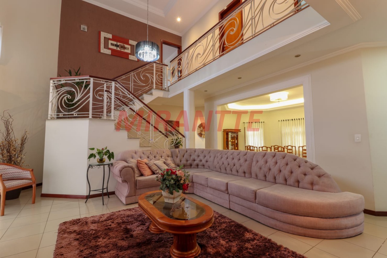 Sobrado de 502m² com 5 quartos em Loteamento Portal da Colina