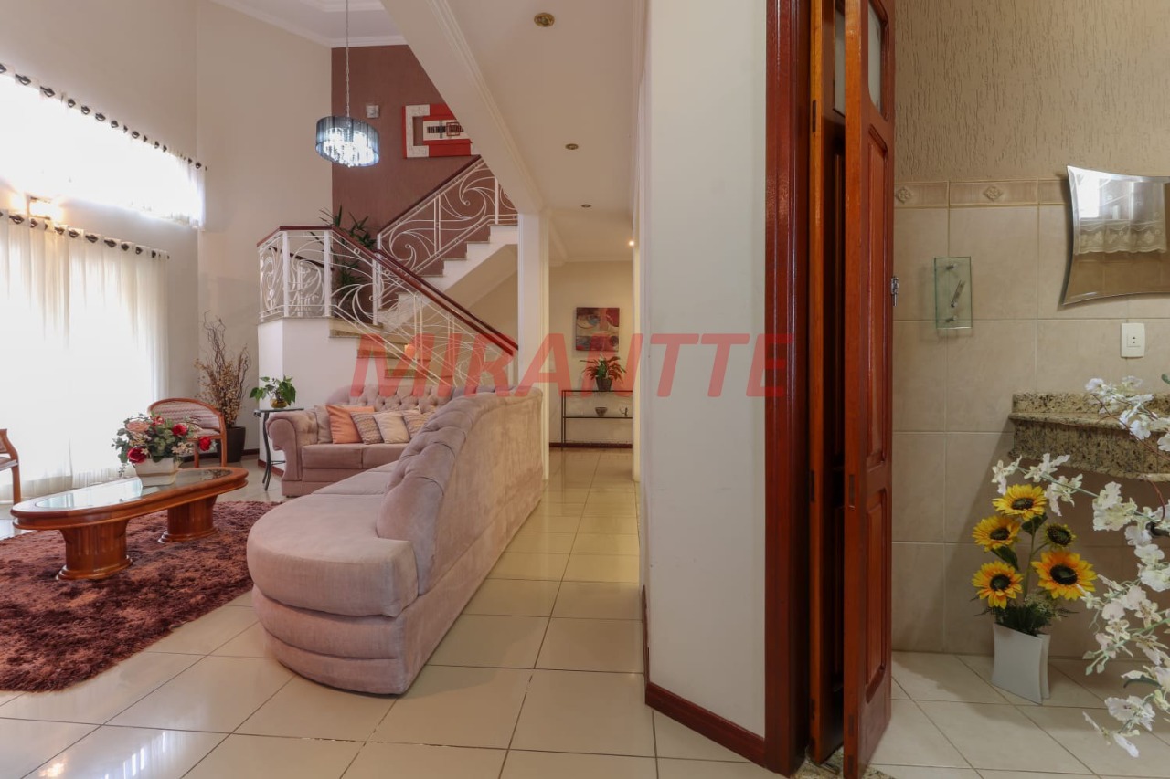 Sobrado de 502m² com 5 quartos em Loteamento Portal da Colina