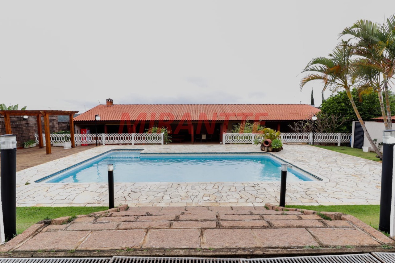 Sobrado de 502m² com 5 quartos em Loteamento Portal da Colina