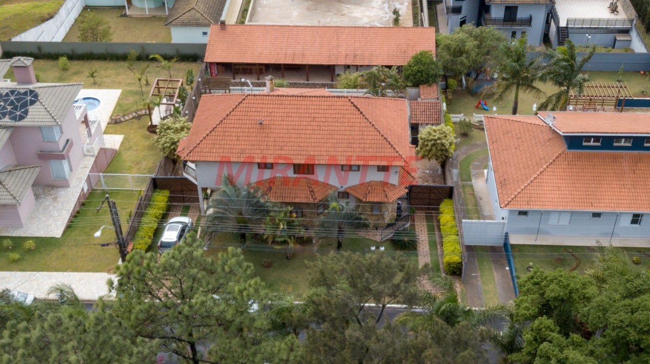 Sobrado de 502m² com 5 quartos em Loteamento Portal da Colina