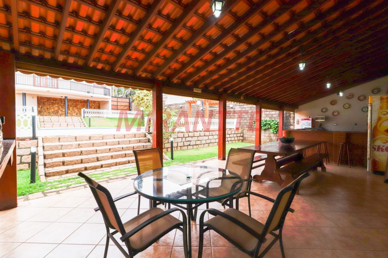 Sobrado de 502m² com 5 quartos em Loteamento Portal da Colina