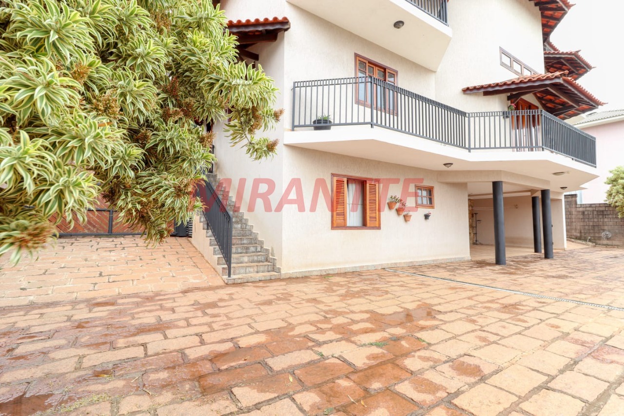 Sobrado de 502m² com 5 quartos em Loteamento Portal da Colina