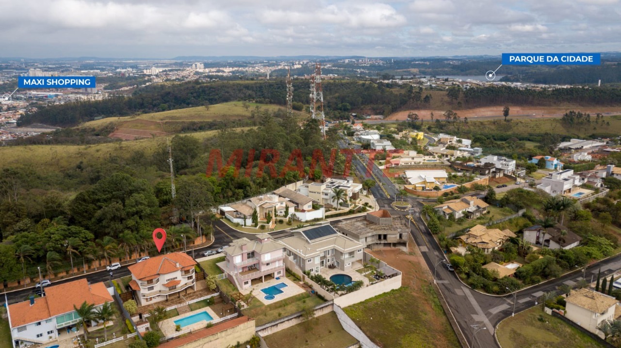 Sobrado de 502m² com 5 quartos em Loteamento Portal da Colina