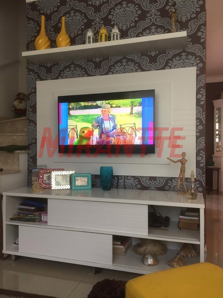 Cond. fechado de 80m² com 3 quartos em Jardim Leonor Mendes De Barros