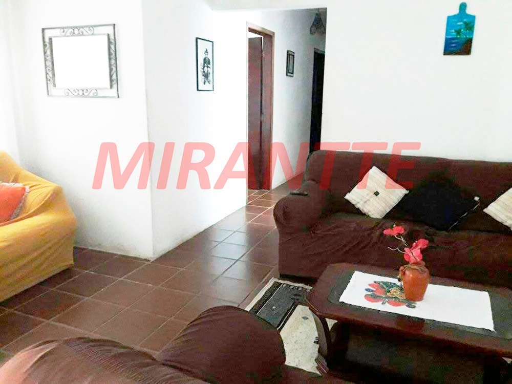 ChÁcara de 8000m² com 6 quartos em Santa Isabel