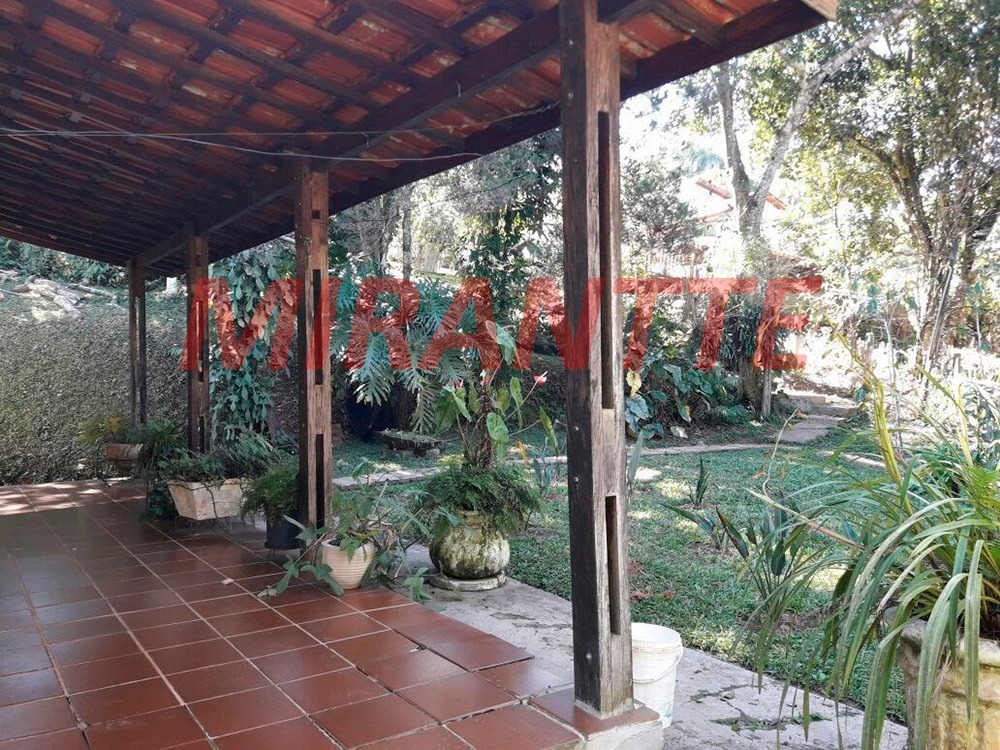 ChÁcara de 8000m² com 6 quartos em Santa Isabel
