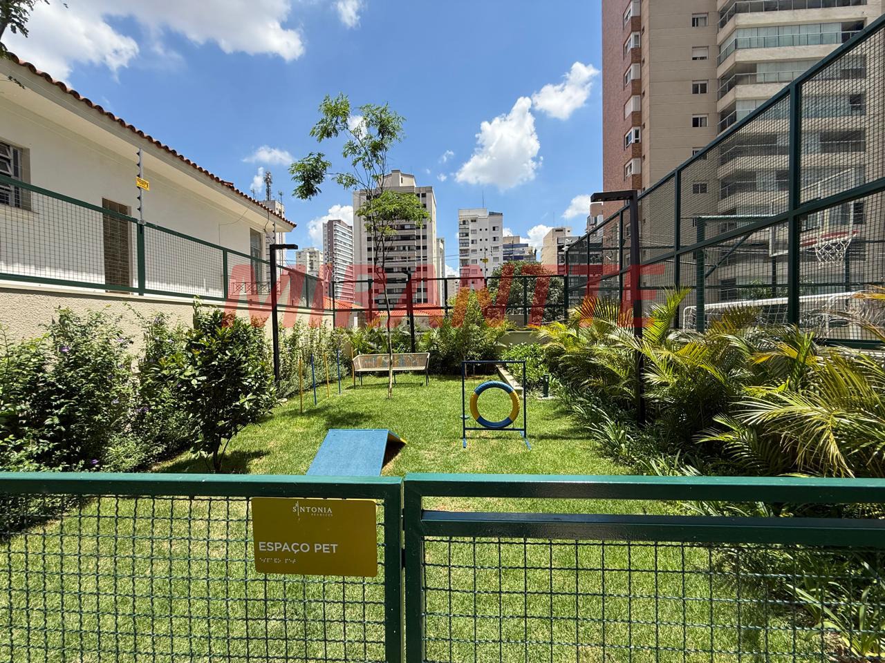 Apartamento de 222m² com 4 quartos em Perdizes