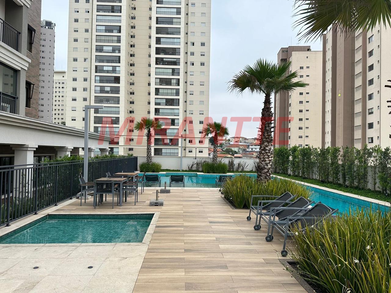 Apartamento de 222m² com 4 quartos em Perdizes
