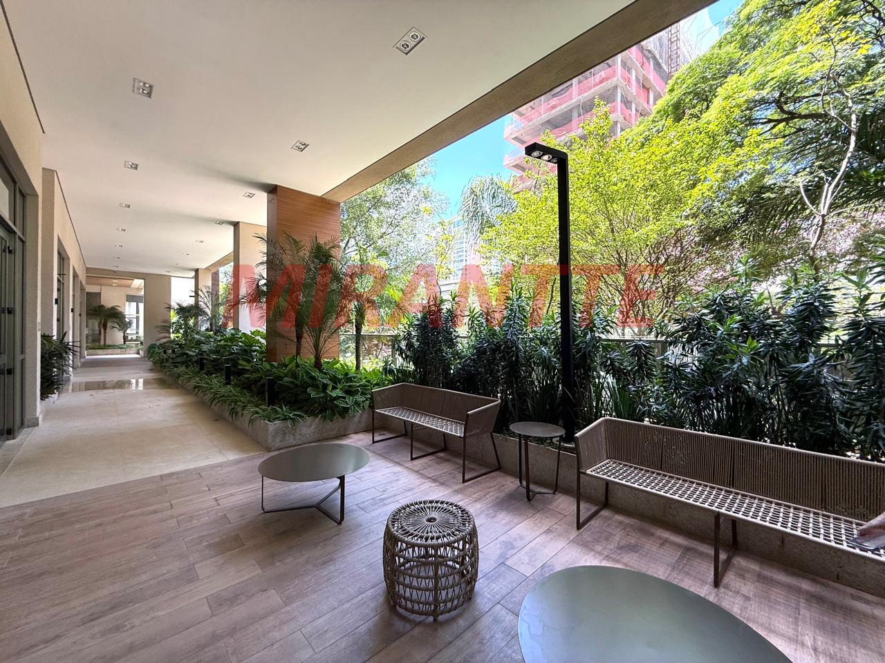 Apartamento de 222m² com 4 quartos em Perdizes