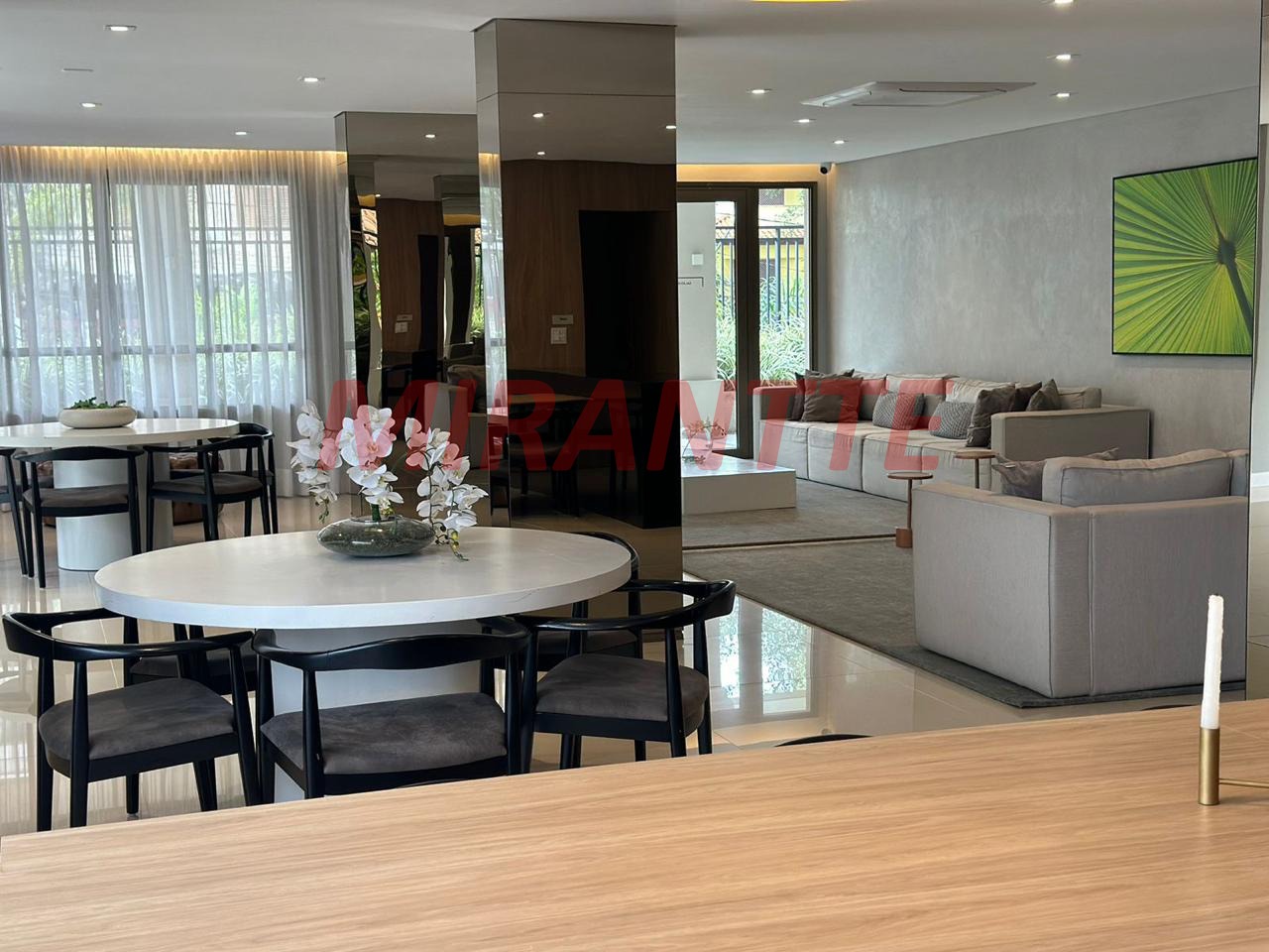 Apartamento de 222m² com 4 quartos em Perdizes