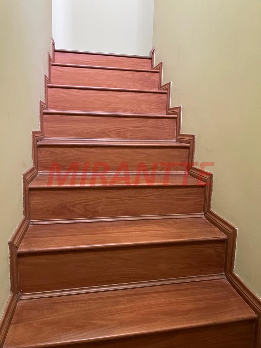 Sobrado de 110m² com 3 quartos em Água Fria