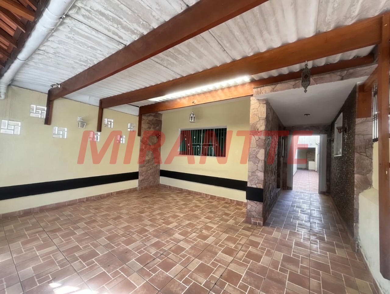 Sobrado de 110m² com 3 quartos em Água Fria