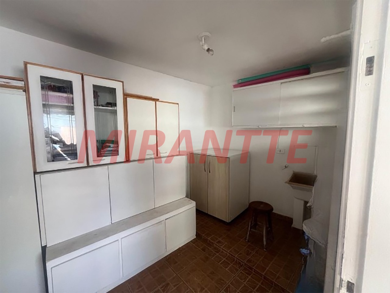 Sobrado de 110m² com 3 quartos em Água Fria