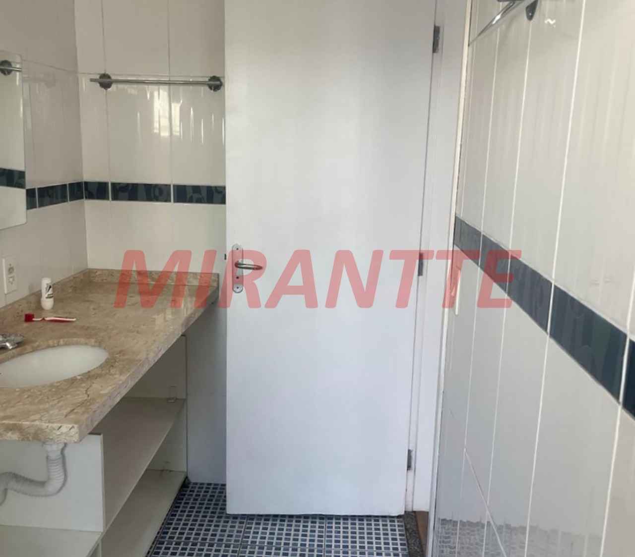 Sobrado de 110m² com 3 quartos em Água Fria