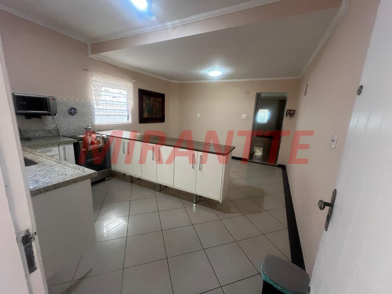 Sobrado de 110m² com 3 quartos em Água Fria