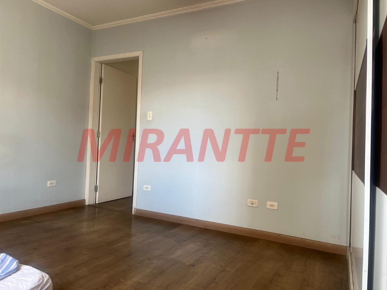 Sobrado de 110m² com 3 quartos em Água Fria