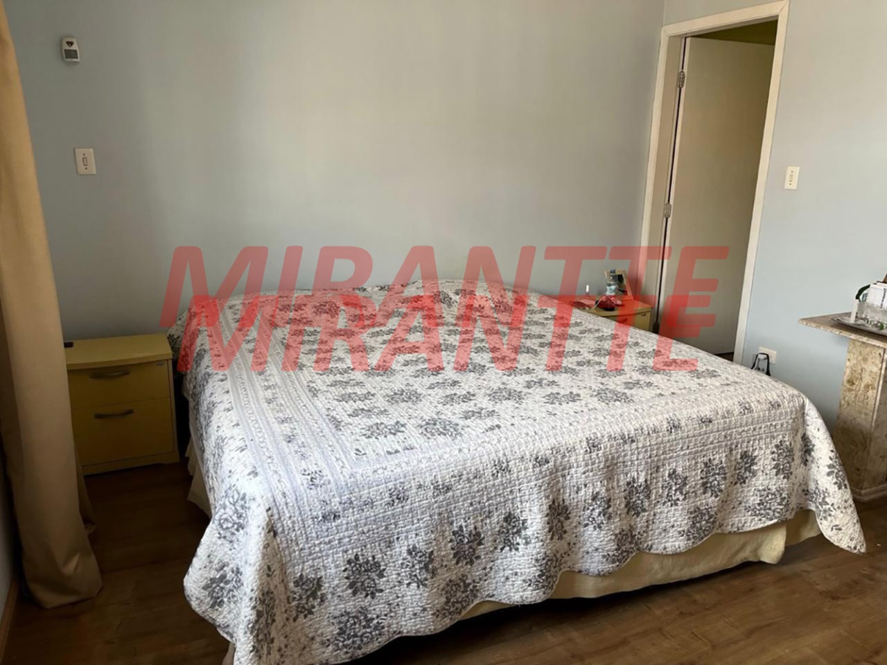 Sobrado de 110m² com 3 quartos em Água Fria