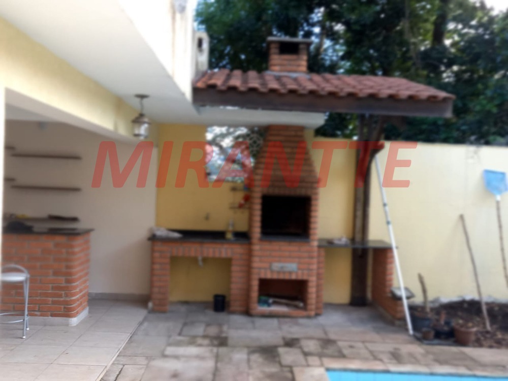Sobrado de 269m² com 3 quartos em Jardim Floresta