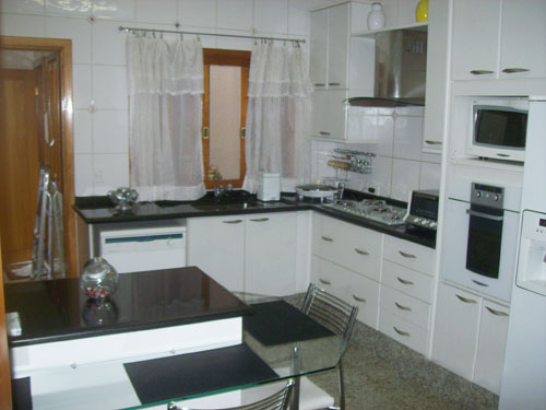 Sobrado de 364m² com 3 quartos em Mandaqui