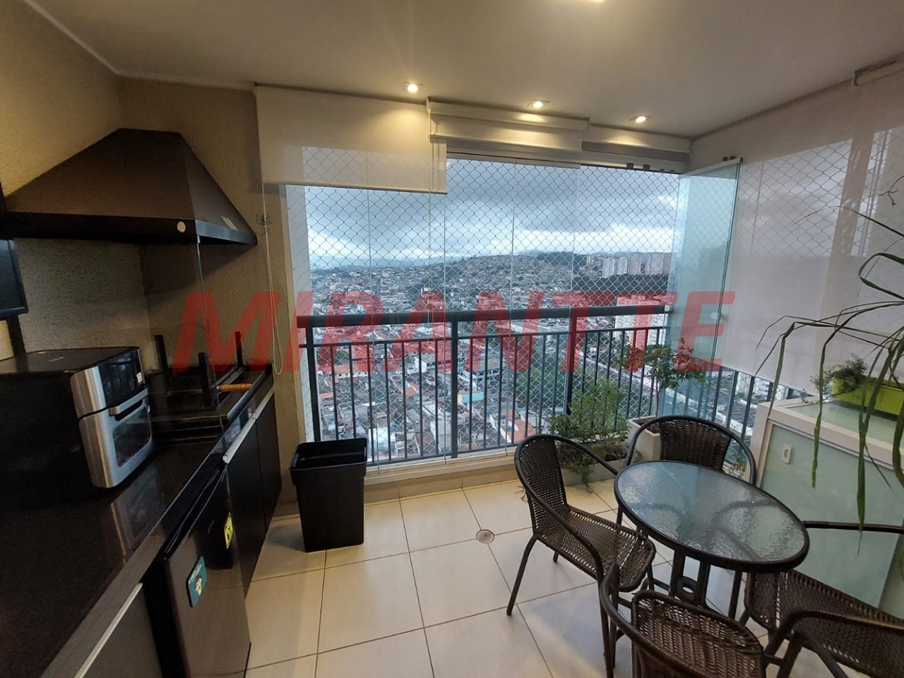 Apartamento de 68m² com 2 quartos em Jardim Flor da Montanha