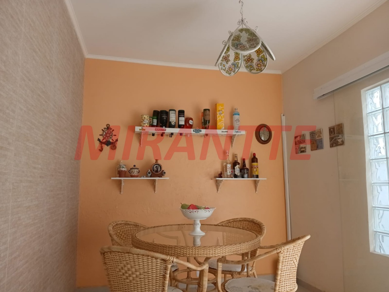 Sobrado de 105m² com 2 quartos em Água Fria