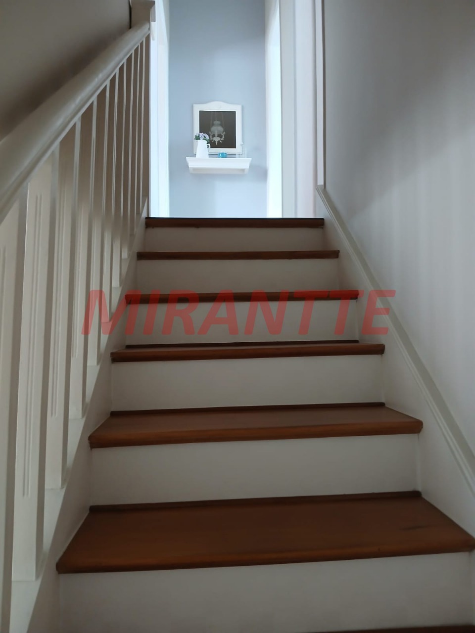 Sobrado de 105m² com 2 quartos em Água Fria