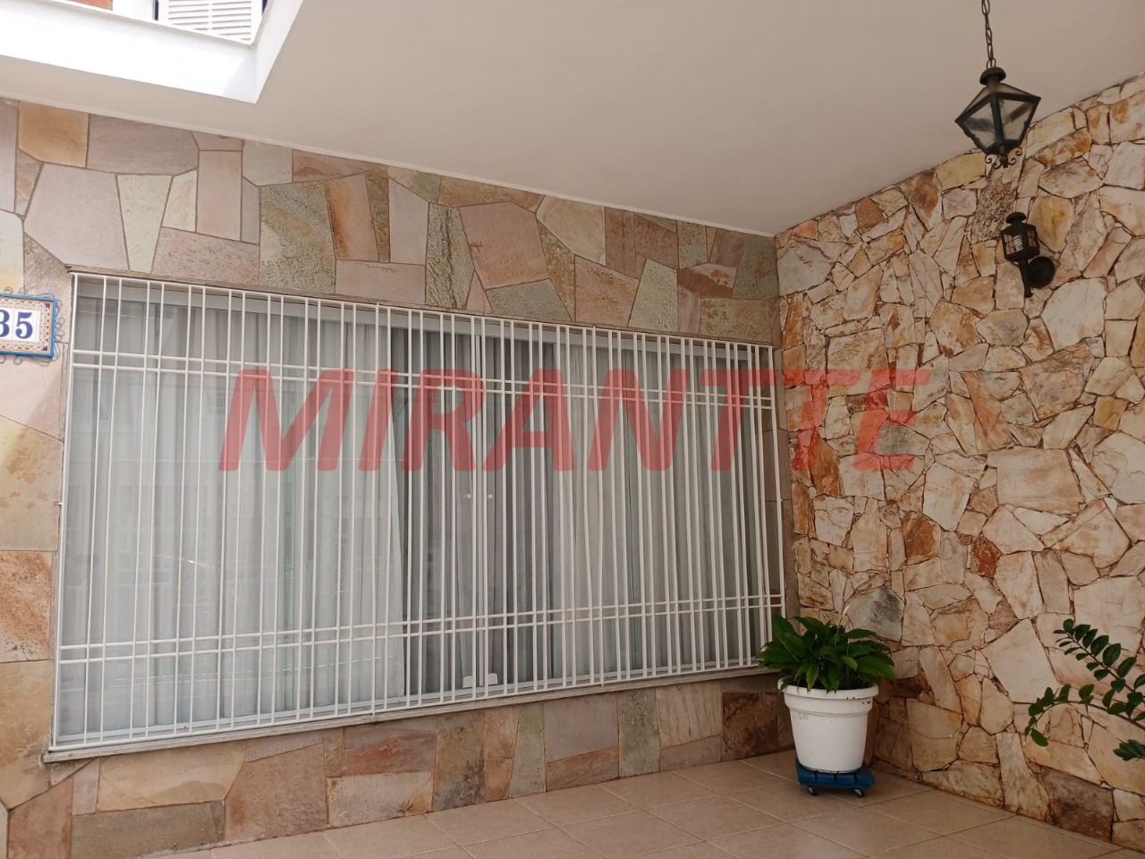 Sobrado de 105m² com 2 quartos em Água Fria
