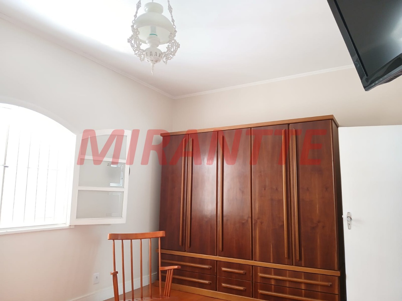 Sobrado de 105m² com 2 quartos em Água Fria